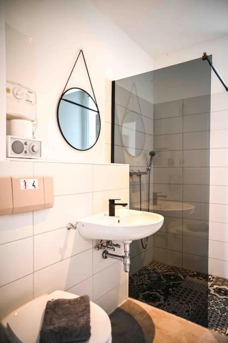 Moderne In Ruhiger Umgebung Nahe Messe Апартаменты Берлин