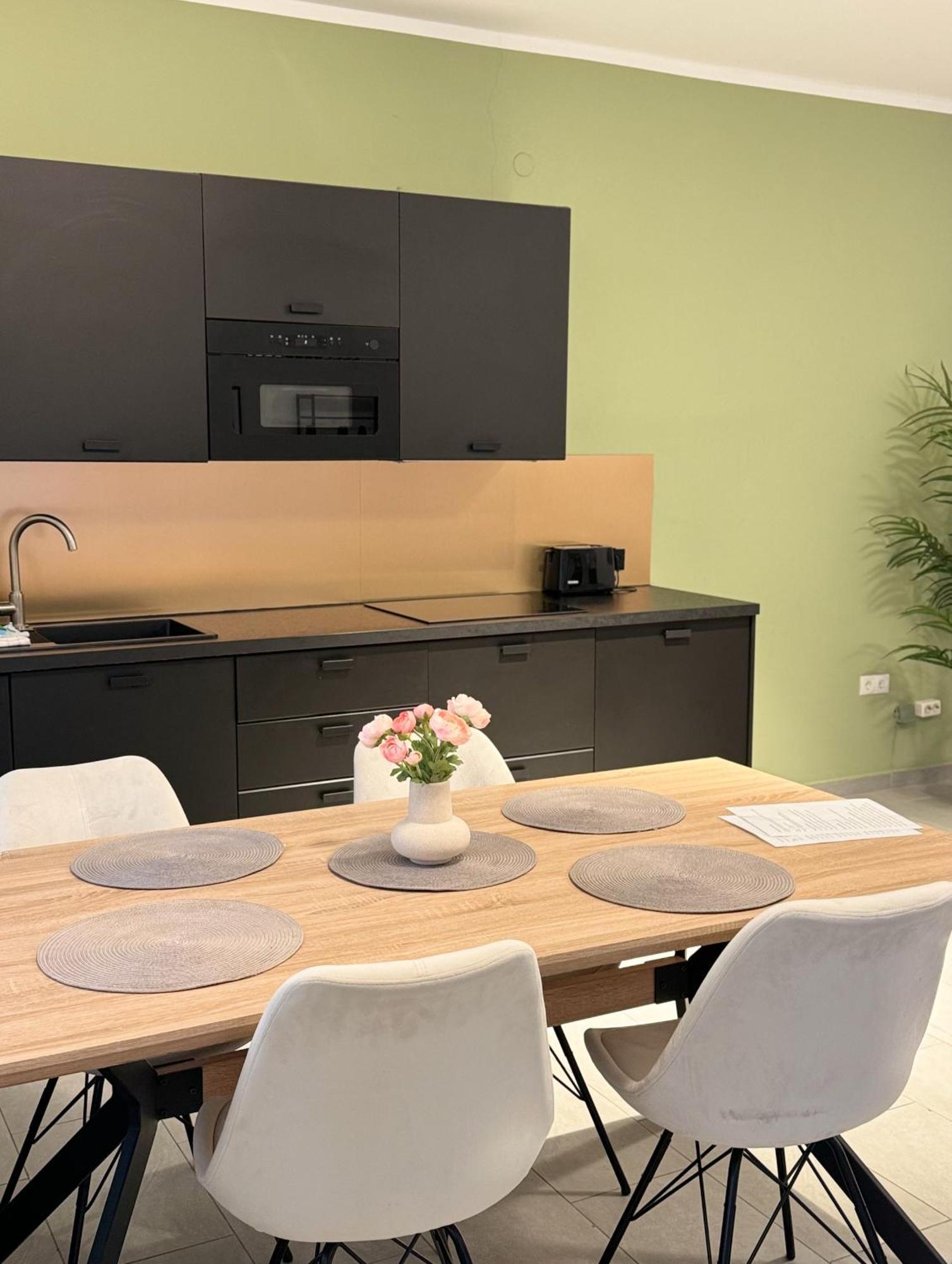 Moderne In Ruhiger Umgebung Nahe Messe Апартаменты Берлин