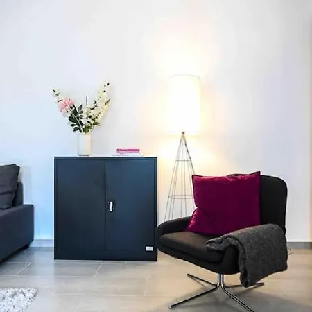Moderne Wohnung In Ruhiger Umgebung Nahe Messe Berlin Exterior foto