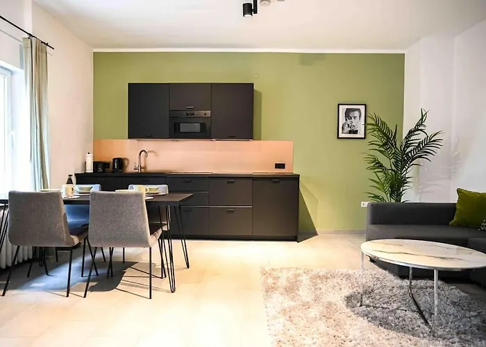 Moderne Wohnung In Ruhiger Umgebung Nahe Messe